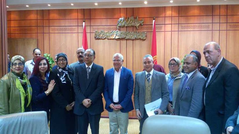 الصحة والسكان : محافظة