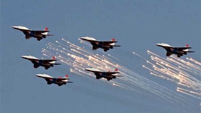 صحيفة إماراتية: التحالف العربي يوشك على استئصال الورم الحوثي الخبيث