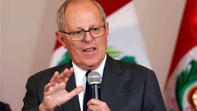 رئيس بيرو يصف إجراء إقالته من منصبه بـ