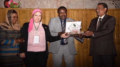 مصر تفوز بجائزة التميز لاتحاد الشباب الإفريقي في الآداب والعلوم الإنسانية