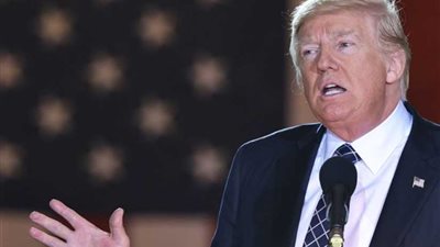 ترامب يبني جدارا جديدا.. في أيرلندا