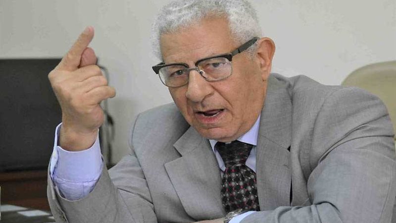 مكرم محمد أحمد: قانون