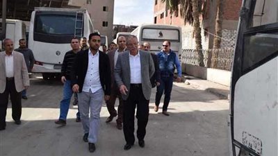 محافظ المنيا: خطة لتطوير مشروع النقل الجماعي