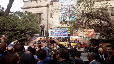 وقفة لتأييد قرارات ضوابط القيد وتنقية جداول المحامين