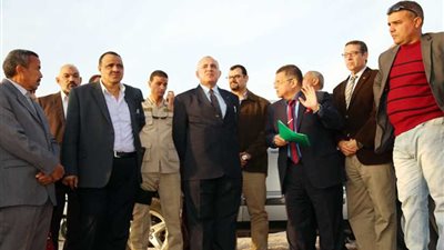 وزير الري يتفقد قناطر نجع حمادي (صور)