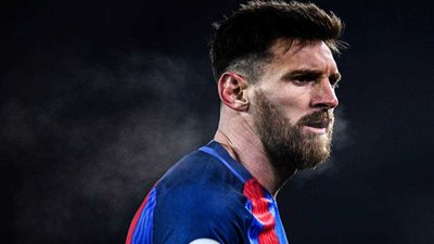 ميسي يشيد بحارس الريال عقب الكلاسيكو