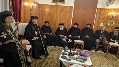 البابا تواضروس الثاني يهنئ بطريرك الأقباط الكاثوليك بعيد الميلاد