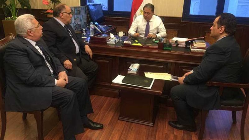 وزير الصحة يوجه بتوفير