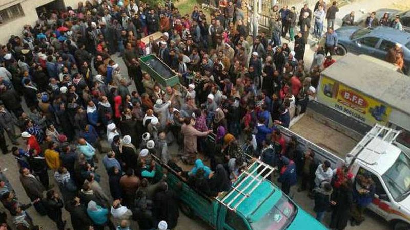 بالصراخ والدموع..أهالي