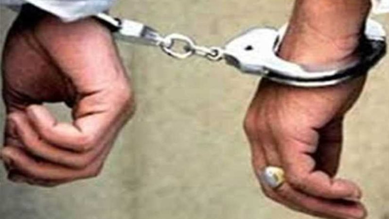 عاطل ينتحل صفة شرطي