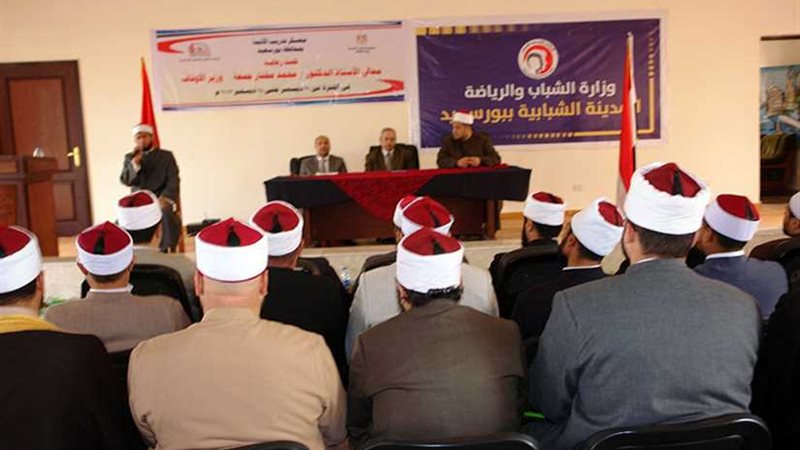 الشحات: الأئمة جنود