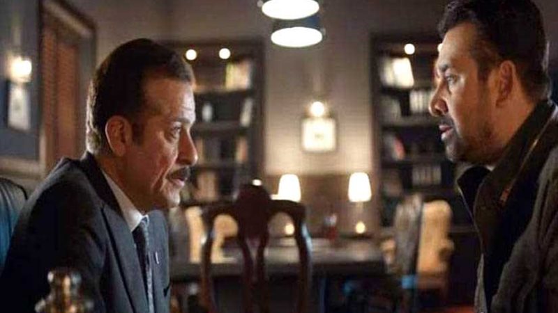 كريم عبدالعزيز خارج