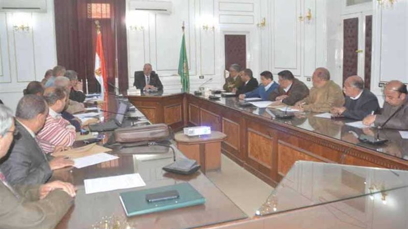 لجنة محلب تزور المنيا