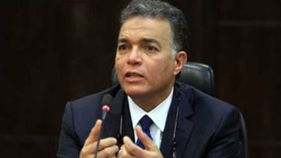 وزير النقل: قطاع السكك الحديد صداع في رأسي