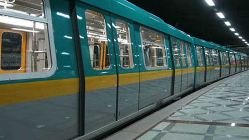 توقف حركة مترو خط