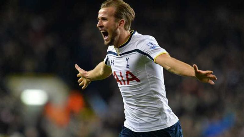 هاتريك كين يكسر رقم