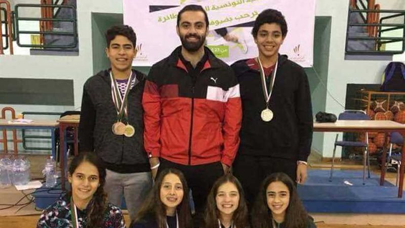 الريشة الطائرة تحصد