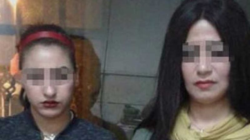 ضبط شبكة دعارة داخل