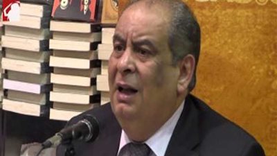 نائب يقدم بلاغًا للنائب العام ضد يوسف زيدان