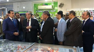 وزير التموين يتفقد مخابز أسيوط