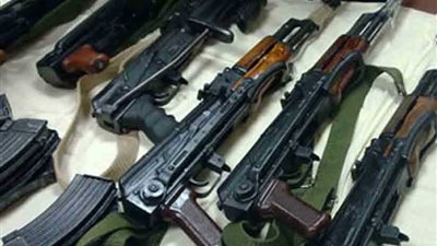 ضبط 3 بنادق آلية وخرطوش بحوزة مزارع للاتجار بدير مواس