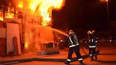 السيطرة على حريق هائل بوحدة صحة الأسرة بقرية 