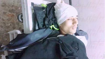 سيارة تصدم لاعب المقاصة