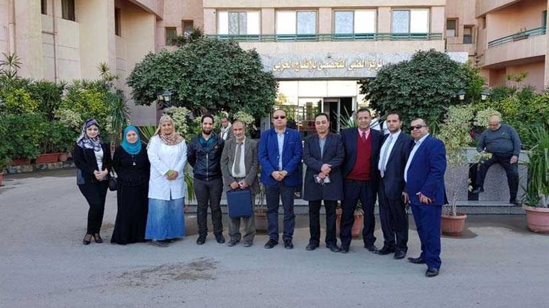 وفد من الصيادلة يزور