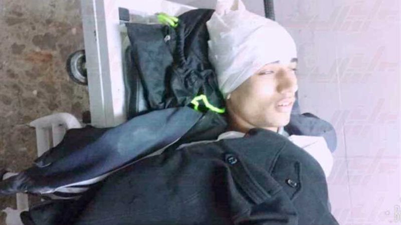 سيارة تصدم لاعب المقاصة