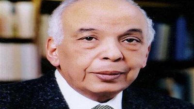 وفاة الكاتب الكبير إبراهيم نافع رئيس تحرير الأهرام الأسبق عن عمر يناهز 84 عاما
