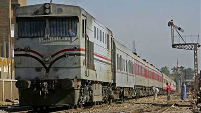 انتظام حركة القطارات بأسوان بعد حادث مزلقان الأعقاب