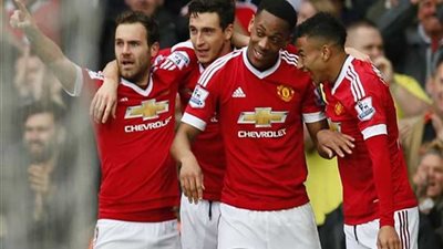 مانشستر يونايتد يستعيد الانتصارات بالفوز على إيفرتون