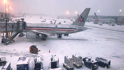 إلغاء مئات الرحلات الجوية في مطارات كندا الرئيسية بسبب الثلوج الكثيفة‎