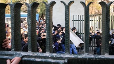 التليفزيون الإيراني: مقتل 9 متظاهرين خلال احتجاجات الليلة الماضية