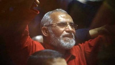 بدء محاكمة محمد بديع و738 آخرين في 