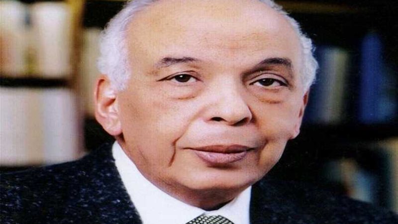 وفاة الكاتب الكبير