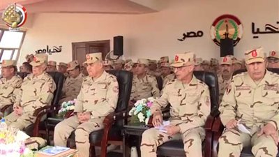 صدقي صبحي يشهد المشروع التكتيكي 