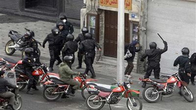 إيران تنشر الحرس الثوري لإخماد 