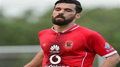 عبد الله السعيد ينفي الرحيل عن الأهلي