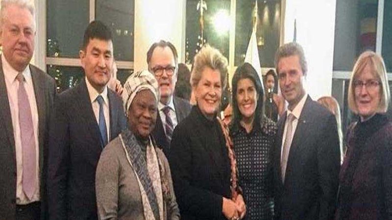 هايلي تنشر صورًا