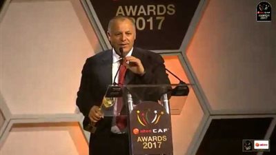 مصر تحصد جائزة أفضل منتخب في إفريقيا لعام 2017 (فيديو)