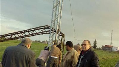 الكهرباء : شدة الرياح سبب انقطاع التيار بالسلوم