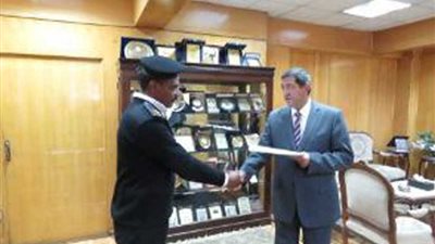 مدير أمن الأقصر يكرم رجال الشرطة المتميزين في أداء عملهم