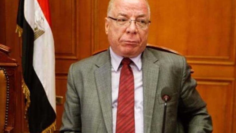 وزير الثقافة يأمر
