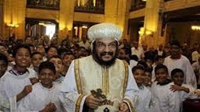 الأنبا بافلي يترأس قداس عيد الميلاد بكتادرائية المرقسية بالإسكندرية