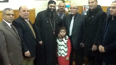 رئيس مدينه السنطه ومدير الاوقاف يشاركون الإخوه الاقباط بعيد الميلاد (صور)