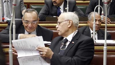 تأجيل مناقشة رسوم التوثيق.. ونواب: 