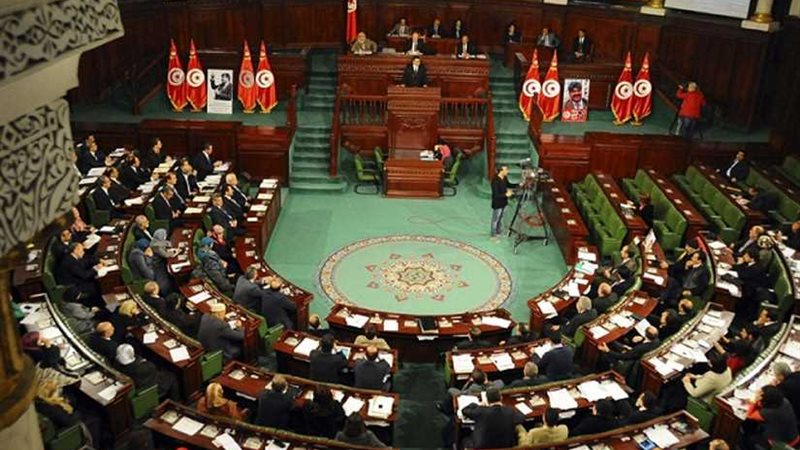 انقسام تونسي حول