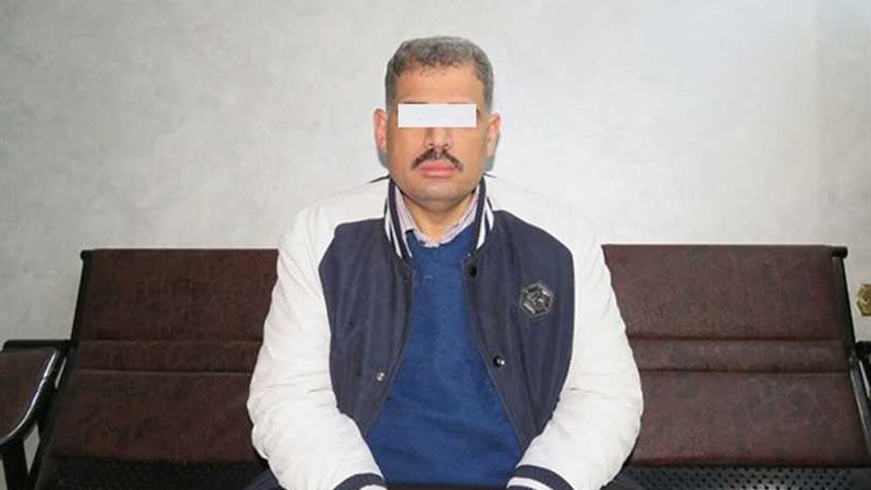 ضبط مقاول جمع 8 ملايين