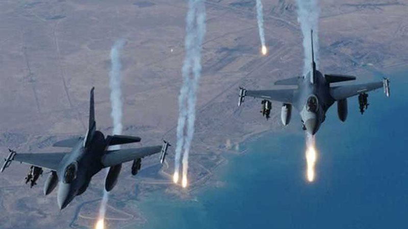 مقتل قائد حوثي بغارات